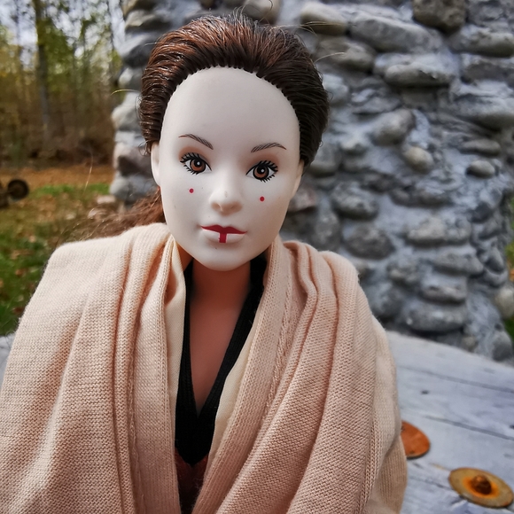 Vintage 1999 Hasbro Lucas Film Ltd Queen Amidala Barbie Doll - Picture 2 of 12